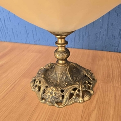 Centro de mesa ou fruteira antiga de dois andares, confeccionada em bronze - Kombina Antiguidades – Tesouros Raros e Peças de Colecionador