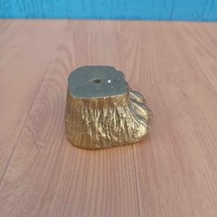 Peça antiga em bronze maciço com formato de garra entalhada - comprar online
