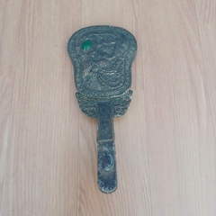 Espelho de mão antigo em metal ornamentado - comprar online