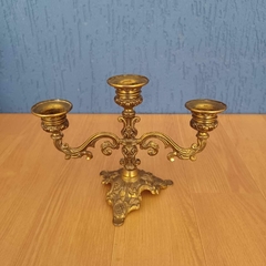 Castiçal italiano antigo em metal dourado - comprar online