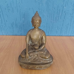Estátua tibetana em bronze representando o Buda Shakyamuni
