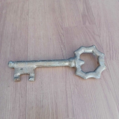 Chave decorativa antiga em ferro fundido - comprar online