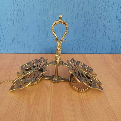 Diferente suporte em bronze