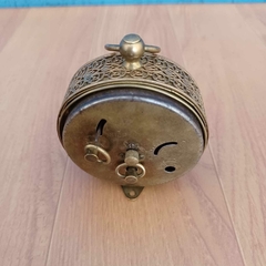 Relógio Suiço antigo de metal sem funcionamento - comprar online