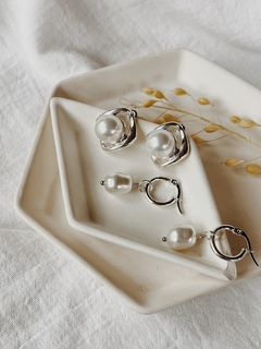 Argollas con perla en internet