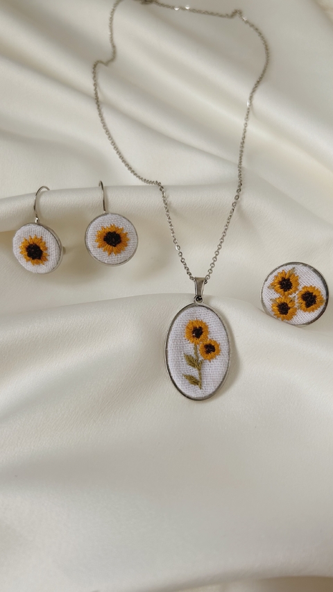 Conjuntinho Girassóis Prata