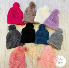Gorrito de lana de bebe