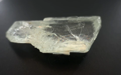 DNK10 - HIDENITA - Cascalho - T. 30x13.5x5.5mm