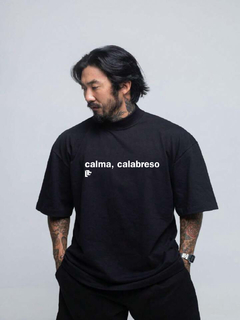T-Shirt Street Oversized calma, calabreso