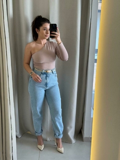 Calça Mom Jeans Lerrux