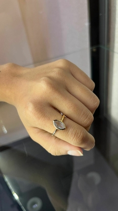Anel Tanzanita Dourado