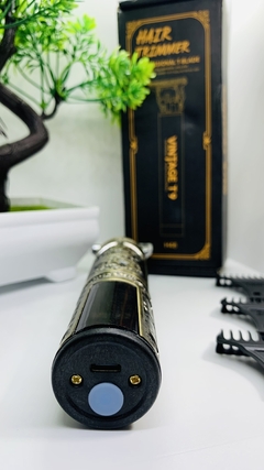 Barbeador Eletrico Vintage T9 com Led.