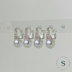 Aros Lady AB en internet