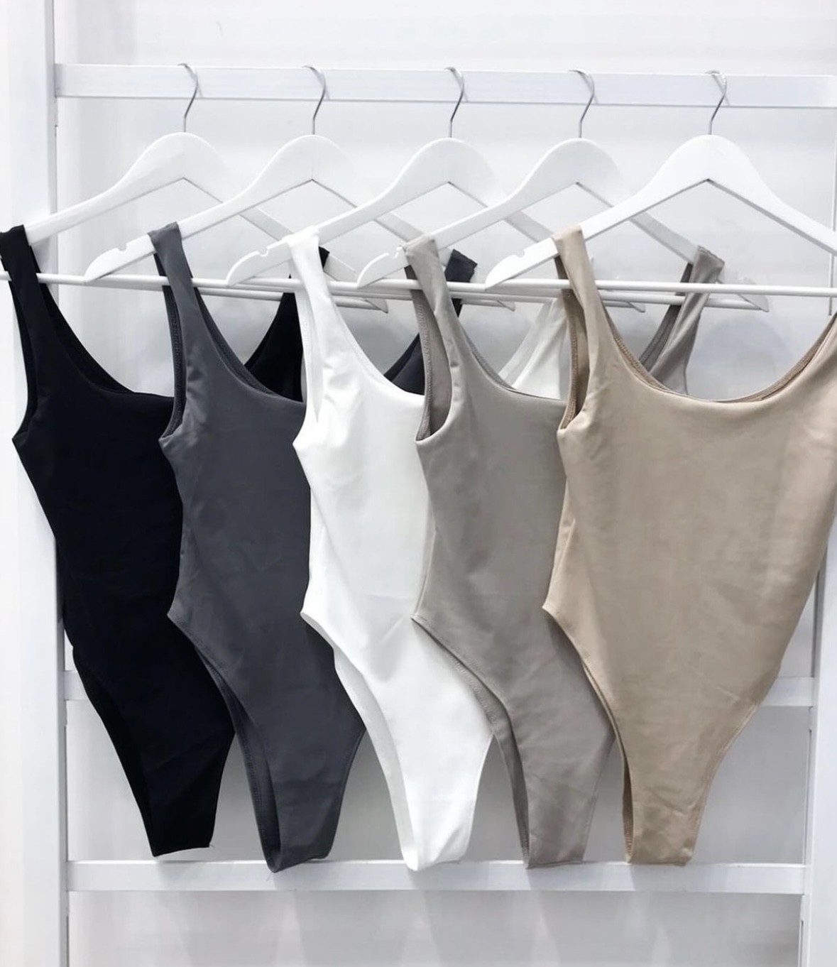 CAPSULA BODYS