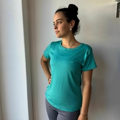 Remera deportiva (13 colores) en internet