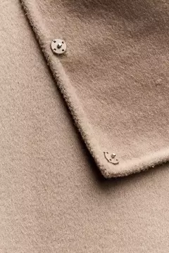 Poncho ZARA en internet