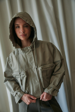 Campera rompevientos STRADIVARIUS - comprar online