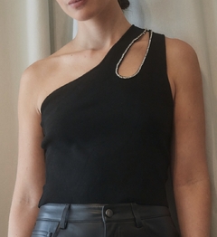 Top asimetrico strass HM