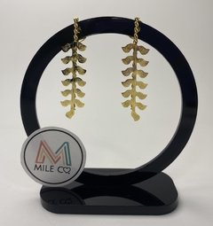 A-71 Aretes de bronce con baño de oro forma de hoja larga - comprar online