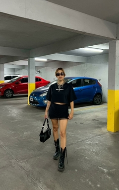 Crop Top oversize en internet