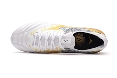 MIZUNO MORELIA NEO III on internet