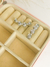 Brinco Earhook de Esferas com Detalhes Cravejados - loja online