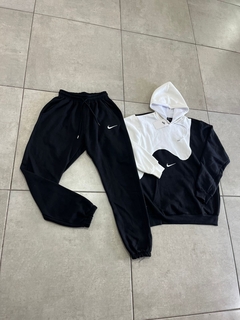 CONJUNTO NIKE HERMA en internet