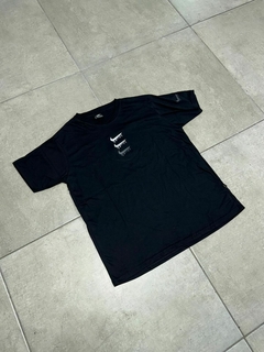Imagen de REMERA NIKE DRIP