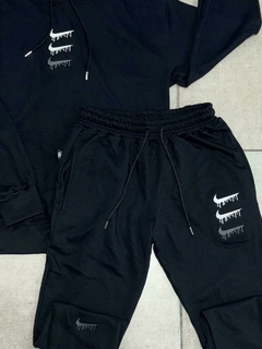CONJUNTO NIKE STRIP - Suns Sport