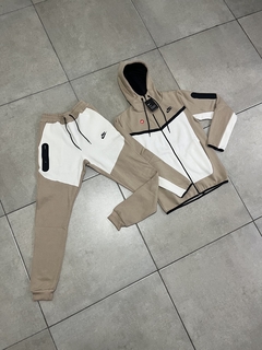 CONJUNTO NIKE TECH VIP - comprar online