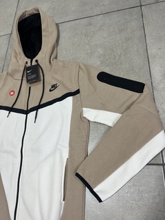 CONJUNTO NIKE TECH VIP - comprar online