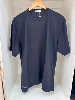 Remera Palm en internet