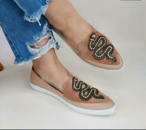 TÊNIS FEMININO SLIP ON SERPENTE