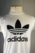 Camiseta Branca Básica com Estampa Adidas na internet