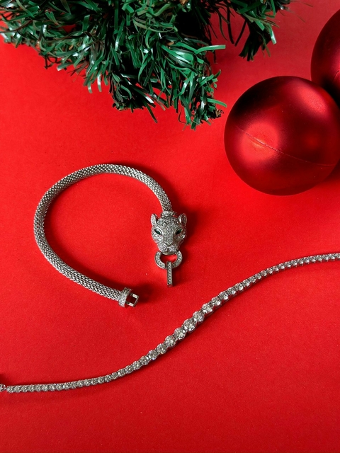 Pulsera rodinada con piedras cubicas en degradé
