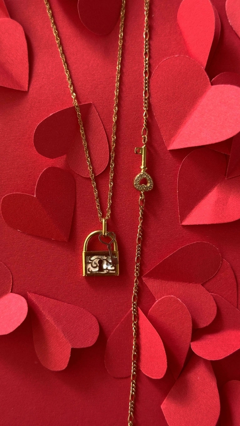 Pulsera oro 18k con dije y piedras cubic