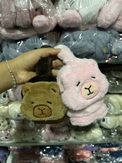 DOC. DE OREJERAS CAPYBARA
