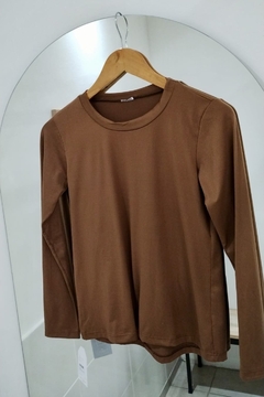 REMERA BÁSICA (RMOG) en internet