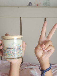 Calmarias Happy Birthday - Vela Vegetal Aromática 190g na internet