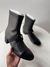 Bota Chanel na internet
