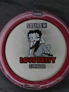 Iluminador Love Betty - Safira na internet