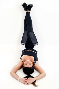 Calça Legging com Bolso de Tela + Cropped Preto com Elásticos Conjunto Fitness | REF: CCA8 - Fit & Move