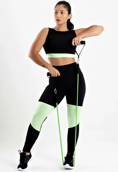 Cropped + Calça Legging Preto com Verde Conjunto Metamorfose | REF: MTF3 - comprar online
