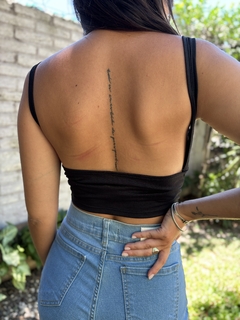 Musculosa espalda descubierta en internet