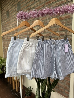 Shorts rayados