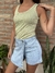 Short pollera en internet