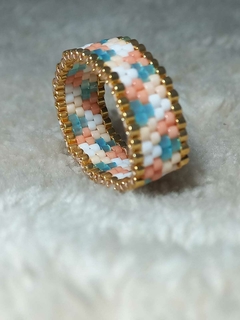 ANILLO MAGNOLIA, REALIZADO CON CUENTAS DE VIDRIO JAPONESAS ORIGINALES - comprar online