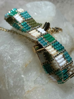 PULSERA TEJIDA SOBRE TELAR CON CUENTAS DE VIDRIO MIYUKI ORIGINALES Y TERMINACIONES GOLD-FILLED - comprar online