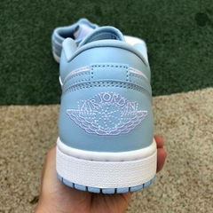 AIR JORDAN 1 LOW WMNS 'ICE BLUE' - comprar online