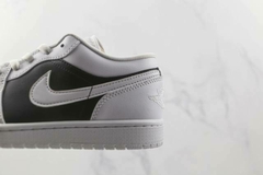 Imagem do AIR JORDAN 1 LOW PANDA REVERSE